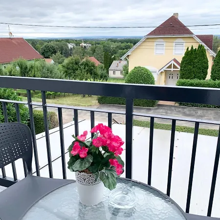 Mese Panzio Lägenhet Zalakaros