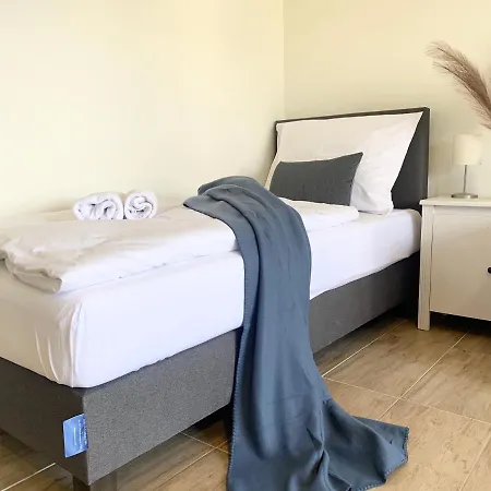 Mese Panzio Apartment *