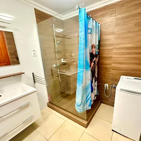 Mese Panzio Apartment *