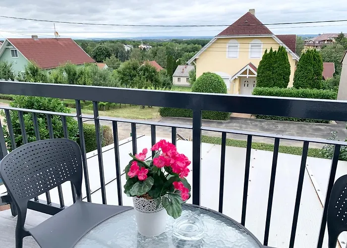 Mese Panzio شقة زلاكاروس