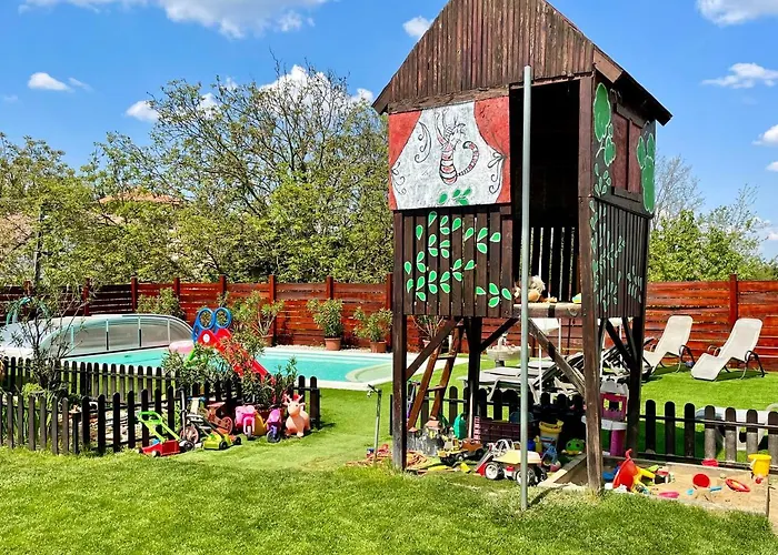 Mese Panzio Apartment *