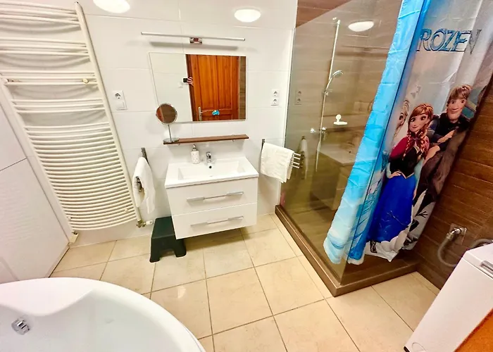 Mese Panzio زلاكاروس